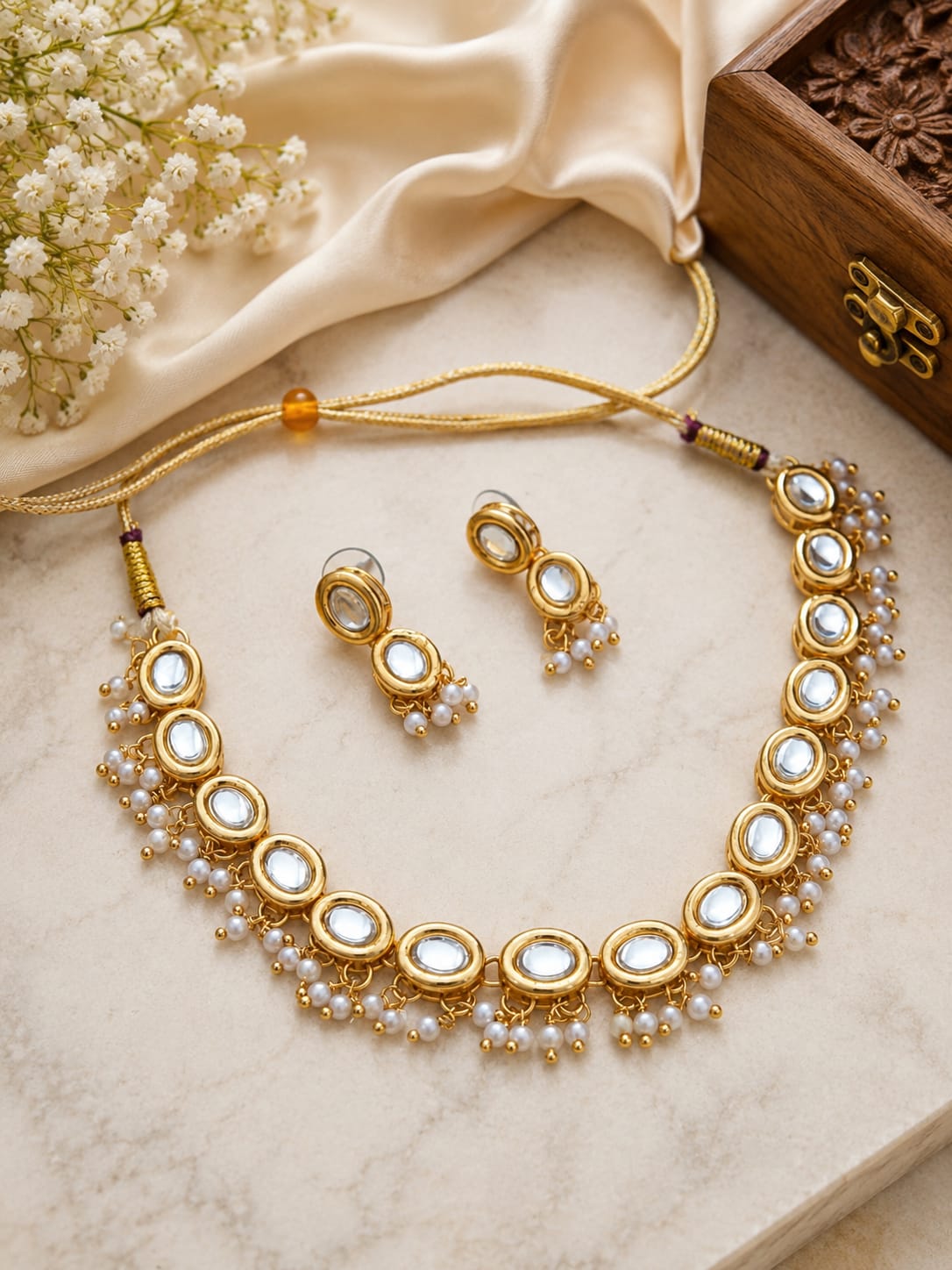 Classic Kundan Pearl Choker Necklace Set with Earrings